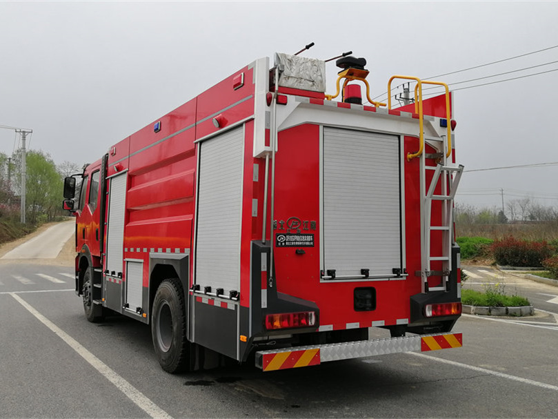 8噸解放單橋泡沫消防車